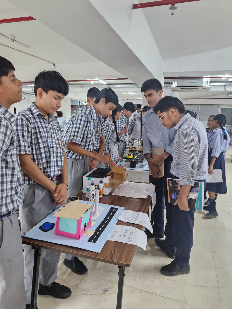SGGS - Science Visit Image 4